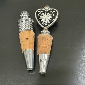 Brighton Silver and Black Wine Stoppers